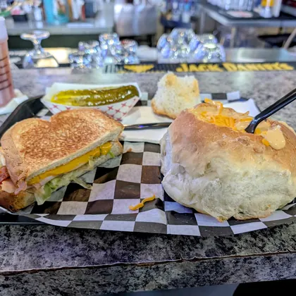 Gert's Grille, business photo 4