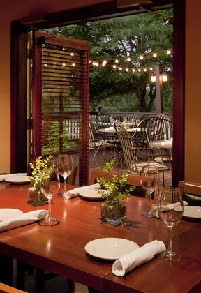 J. Gilbert's Wood-Fired Steaks & Seafood Kansas City, business photo 4