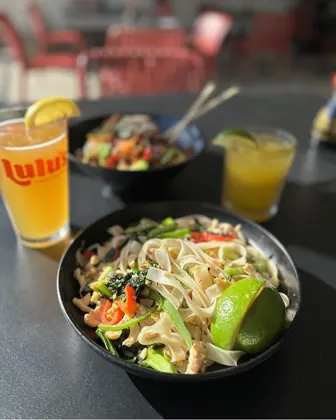 Lulu's Thai Noodle Shop, business photo 4