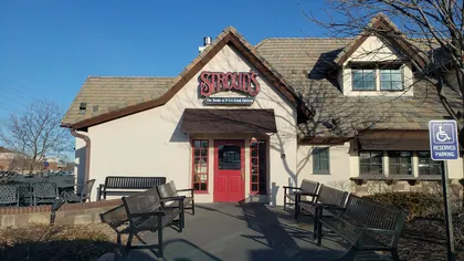 Stroud's, business photo 3